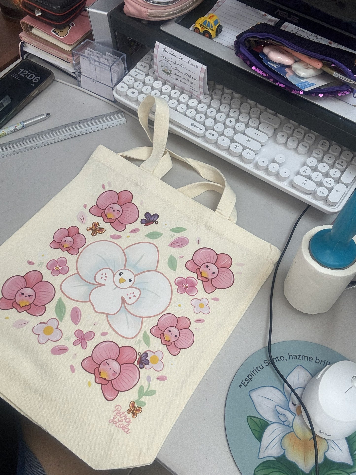 Tote bag ilustrada floral kawaii “Orquídea” | Petra y Lola