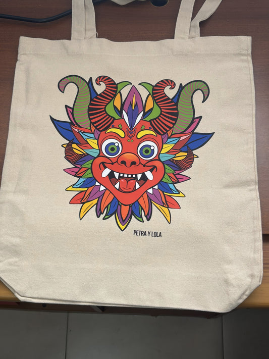 Tote bag ilustrada “Diablico panameño” | Petra y Lola